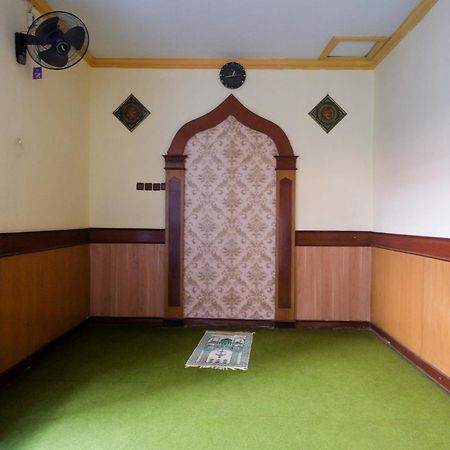 Urbanview Hotel Dedy Jaya Brebes Ngoại thất bức ảnh