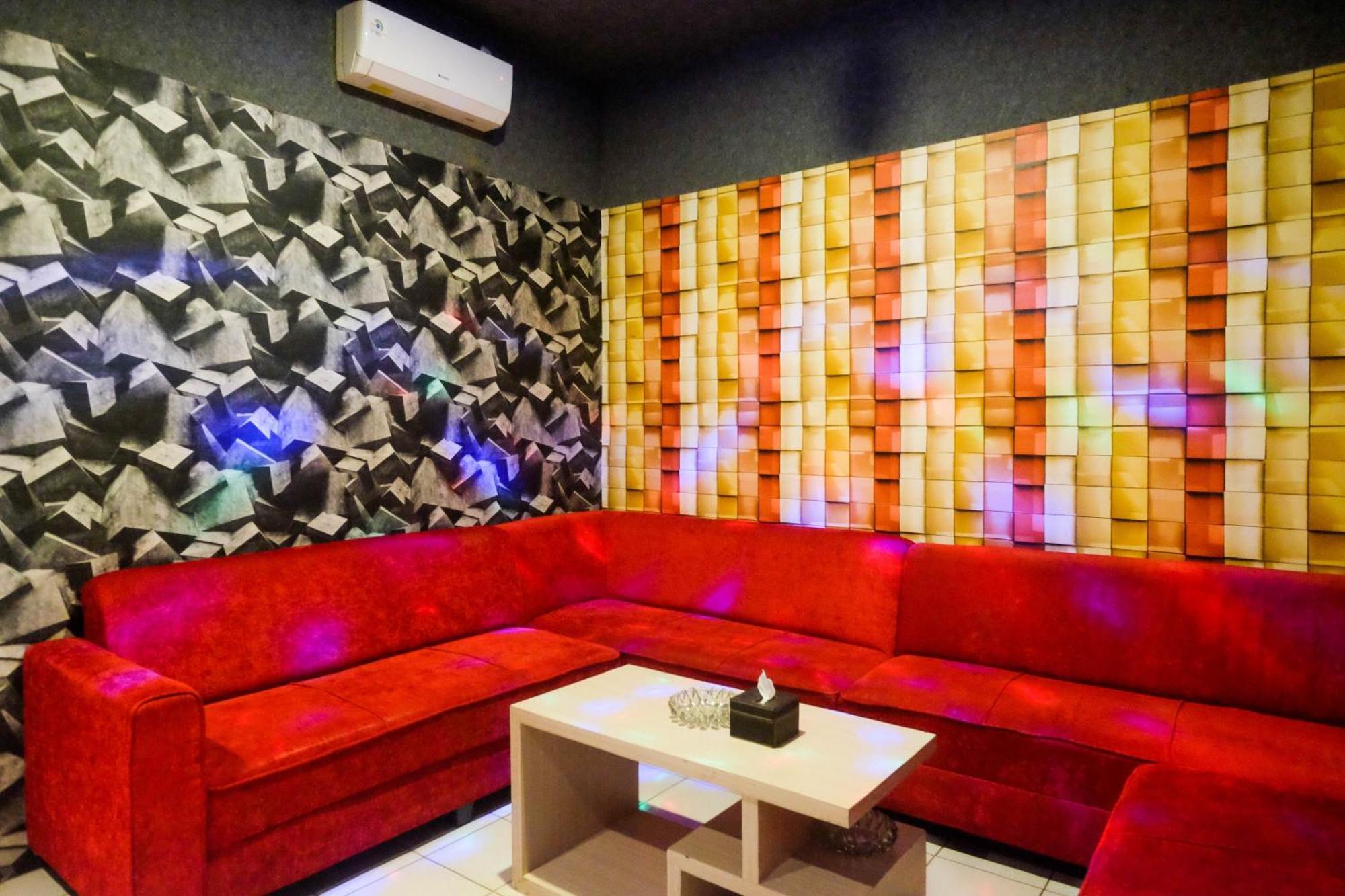 Urbanview Hotel Dedy Jaya Brebes Ngoại thất bức ảnh